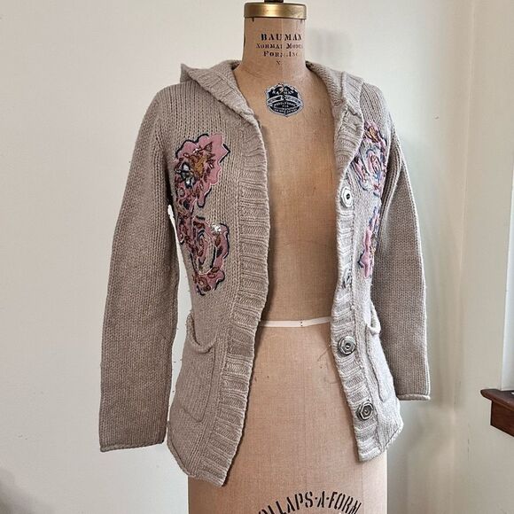 Julie Fagerholt, Heartmade Hooded Beige embellished Wool Angora Cardigan Size S - Picture 11 of 16